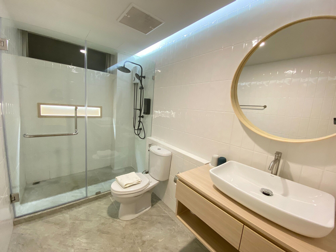 Bathroom 8
