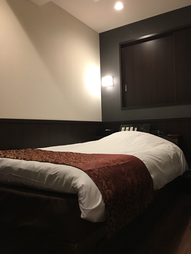 Bedroom 4, Ikebukuro Central Hotel, Toshima