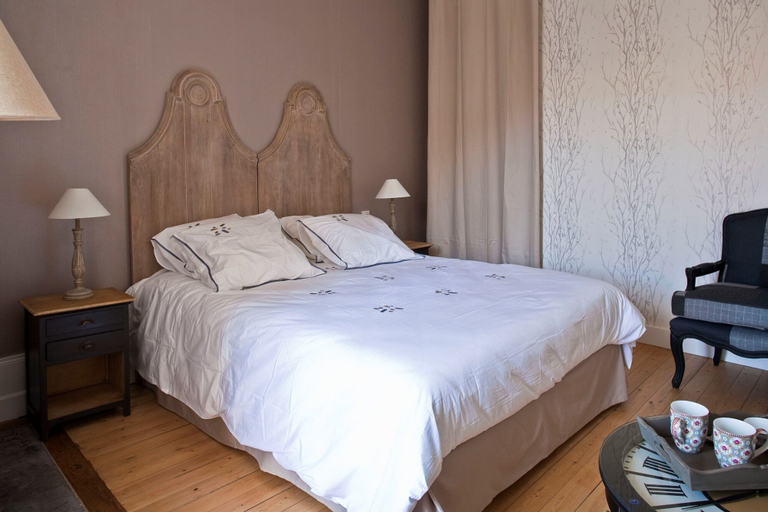 Bedroom 2, Château de Riverie, Rhône