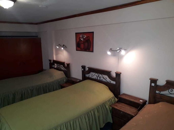 Bedroom 2, Hotel Oasisa, Antonio Quijarro