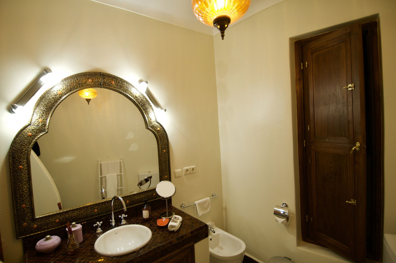 Bathroom 3, La Claire Fontaine, Marrakech