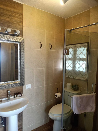 Bathroom 4, Parador de Antigua, Antigua Guatemala