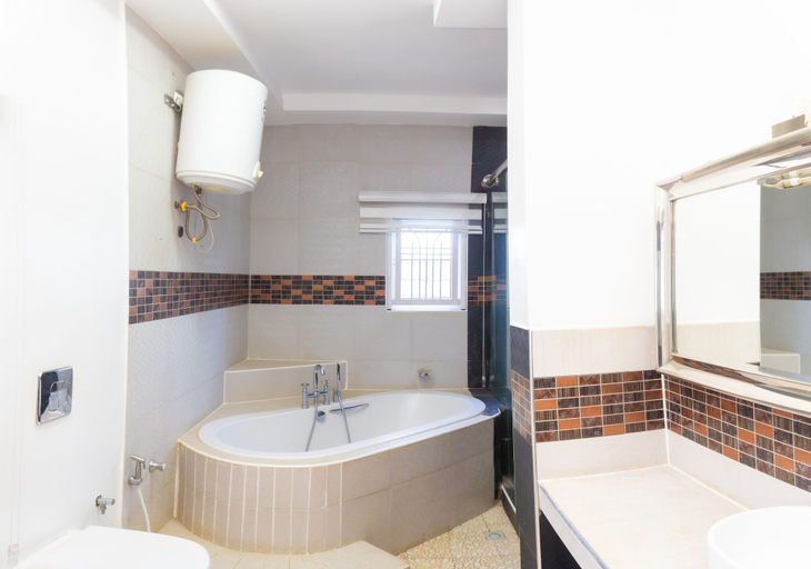 Bathroom, Shartell Villa Jos, Jos North