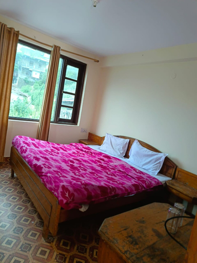 Bedroom 5, Goroomgo, Nainital