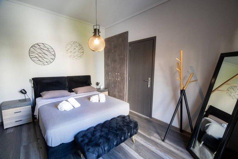 Others 3, Downtown Boutique Flat, Thessaly