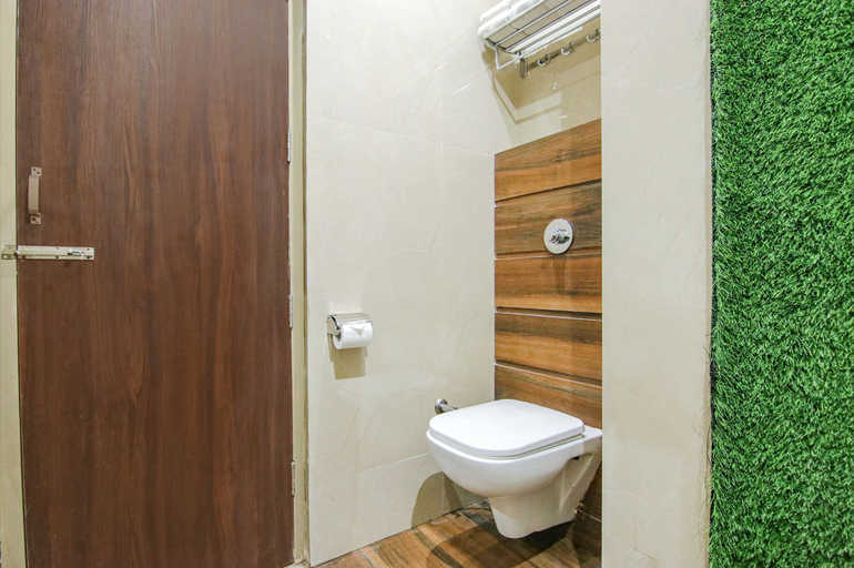 Bathroom 4, Fabhotel Punjab Pride, Amritsar