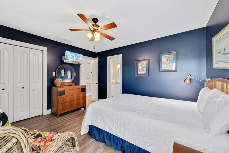 Bedroom 1, Seaclusion, Baldwin