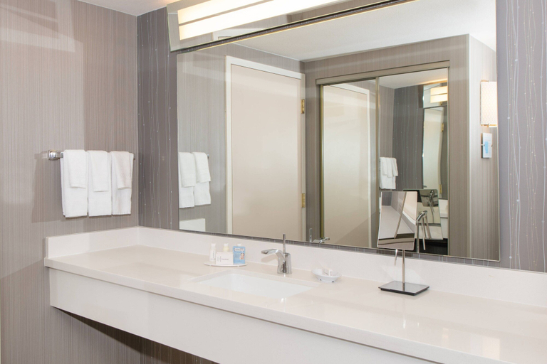 Bathroom 5, Courtyard by Marriott Newark Silicon Valley, Alameda