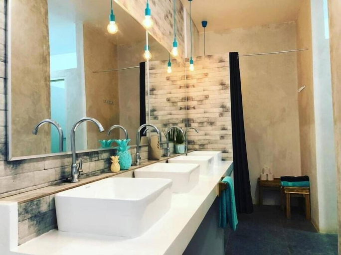 Bathroom 3, My Green Hostel, San Vicente
