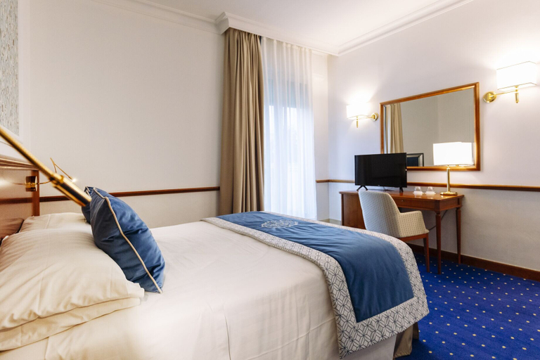 Bedroom 3, Grand Hotel Terme & Spa, Padua