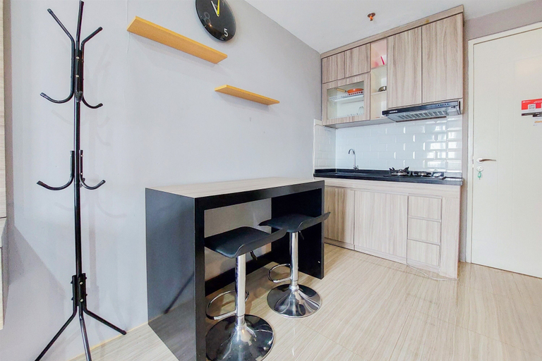 Private kitchen 5, Warm And Simply Look Studio Room Apartment Urban Heights Residences, Tangerang Selatan