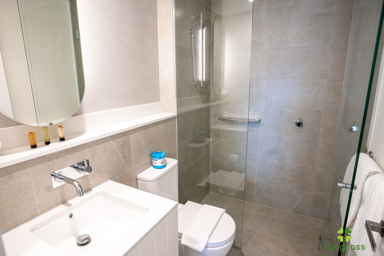 Bathroom 4, Liberty One, Melbourne