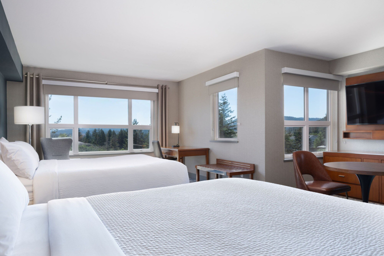 Bedroom 4, Four Points by Sheraton Victoria Gateway, Capital
