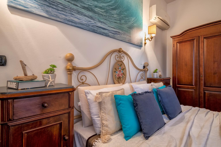 Room 4, Foscolo 8 in Alghero, Sassari