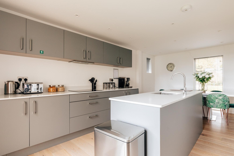 Others 5, CH Apt 2 2bed in Bath, Bath and North East Somerset
