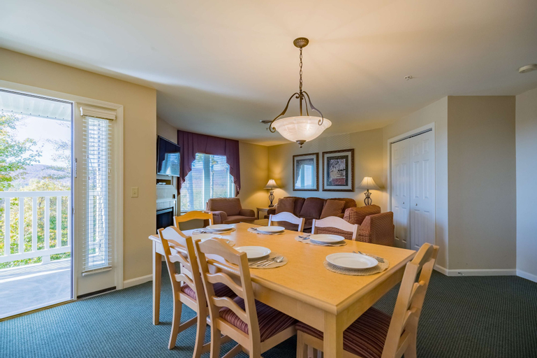 Dining Room 8