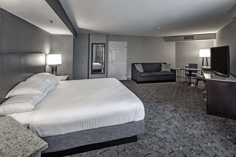 Bedroom 3, DoubleTree by Hilton Hotel Modesto, Stanislaus