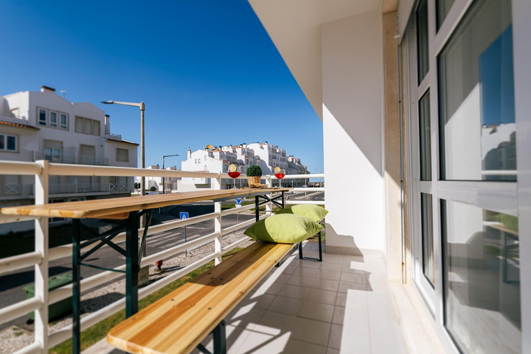 Room 2, Baleal Beachfront Apartment, Peniche