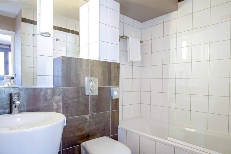 Bathroom 4, SOWELL RESIDENCES New Chastillon, Alpes-Maritimes