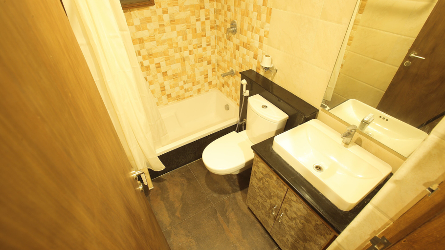 Bathroom, Hotel Vijayetha, Kanniyakumari