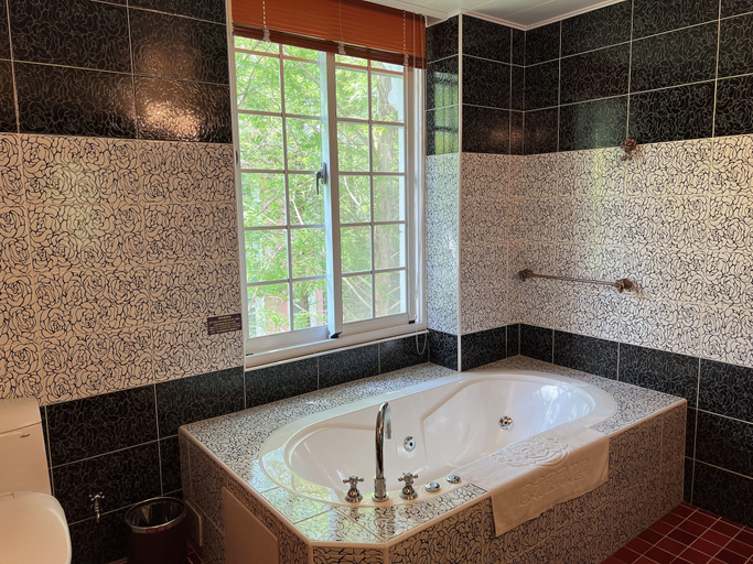 Bathroom 3, olliere castle, Nantou