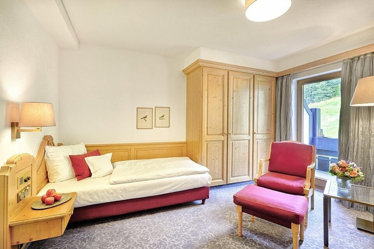 Bedroom 3, Traube Tonbach, Freudenstadt