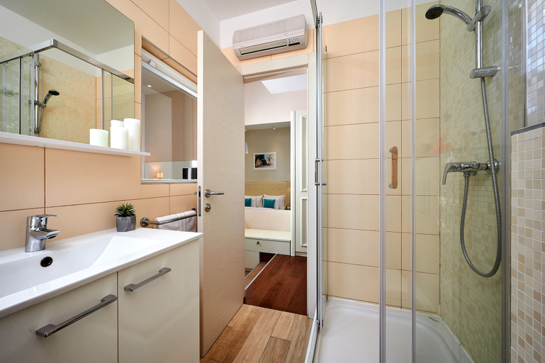 Bathroom 4, Marmont City Rooms, Split