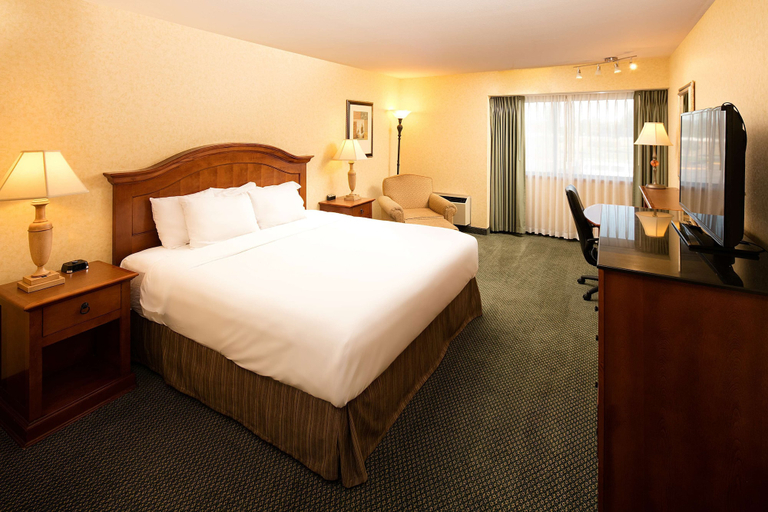 Bedroom 3, Red Lion Hotel Wenatchee City Center, Chelan