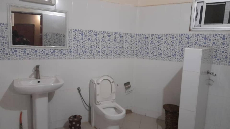 Bathroom, Fagapa Lodge, Fatick