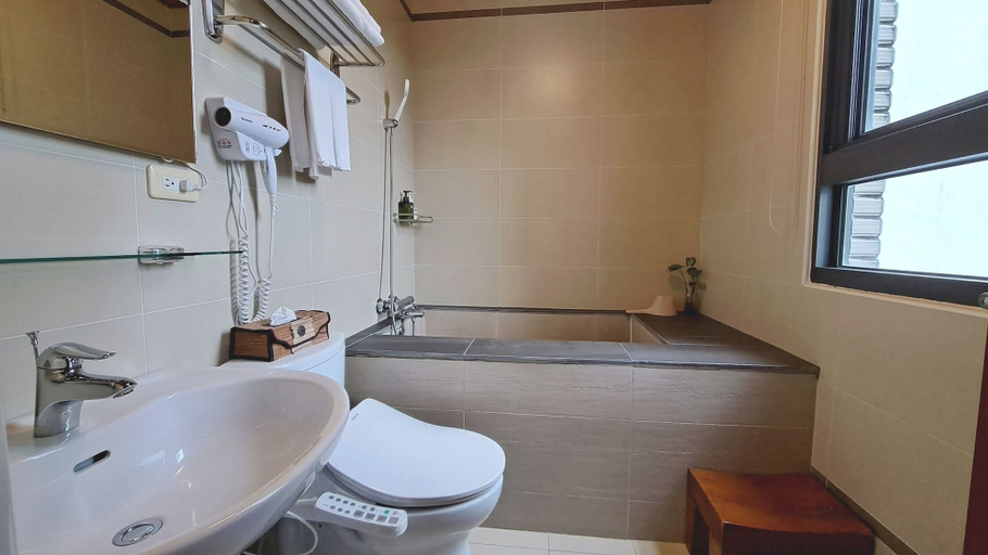 Bathroom 4, Songtian B&B, Yilan
