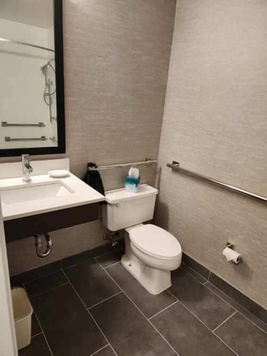 Bathroom 4, The Inn on Maritime Bay, an Ascend Collection Hotel, Lake Michigan