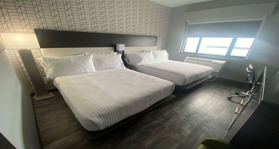 Bedroom 3, Best Western Plus City Line Hotel, New York