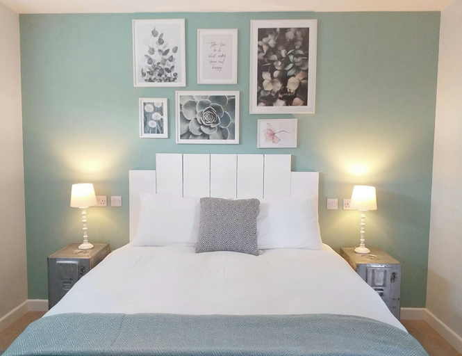 Bedroom 2, Lobhill Farmhouse, Devon
