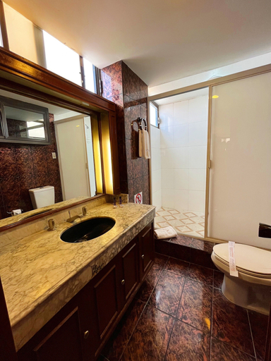 Bathroom 4, Puebla Inn Express, Puebla