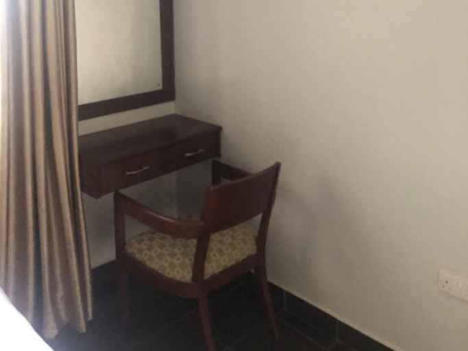 Business center, Immaculate 1-bed Apartment in Riverside Drive, Dagoretti North