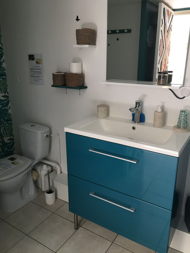 Bathroom 5, Chambre & Table d'hotes Nontron - Le clos de Rapevache, Dordogne