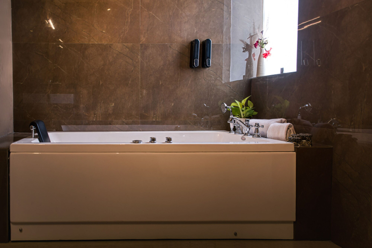 Bathroom 4, Pumpkin Hotels Corbett, Tusk N Wood, Nainital