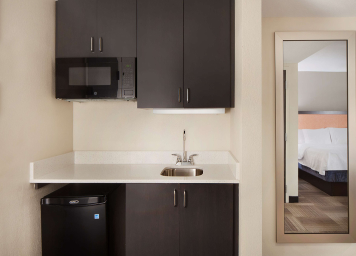 Others 5, Hampton Inn Charleston-Southridge, Kanawha