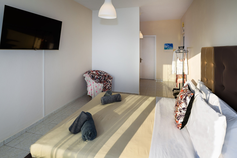 Bedroom 3, Room25, Crete
