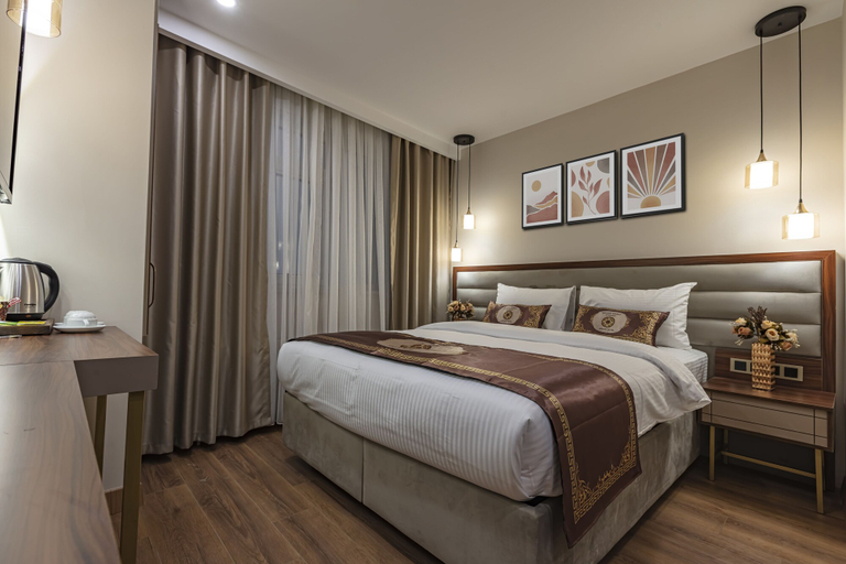 Bedroom 4, Grand Hamit By Karadayi Airport Hotel, Arnavutkoy