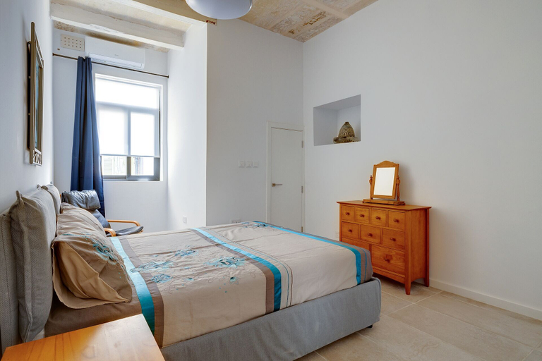 Bedroom 3, Stylish 2BR Apartment in Valletta