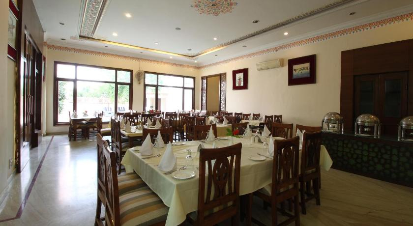 Food & Drinks 5, The Birder's Inn, Bharatpur