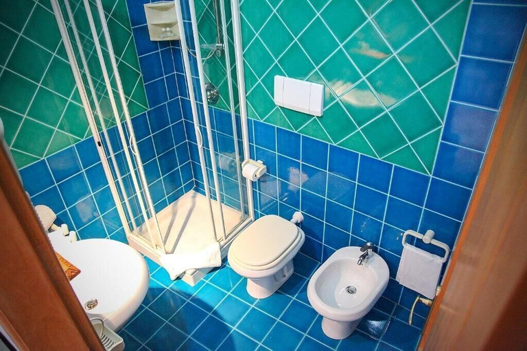 Bathroom 5, Hotel Micalosu, Olbia-Tempio