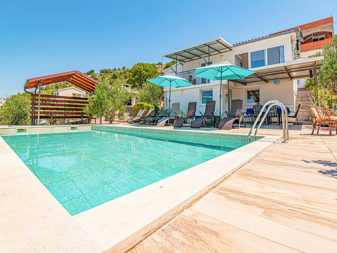 Sport & Beauty 5, Holiday Home Happy Holiday, Rogoznica