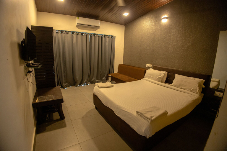 Bedroom 3, Canal Touch Resort, Raigarh