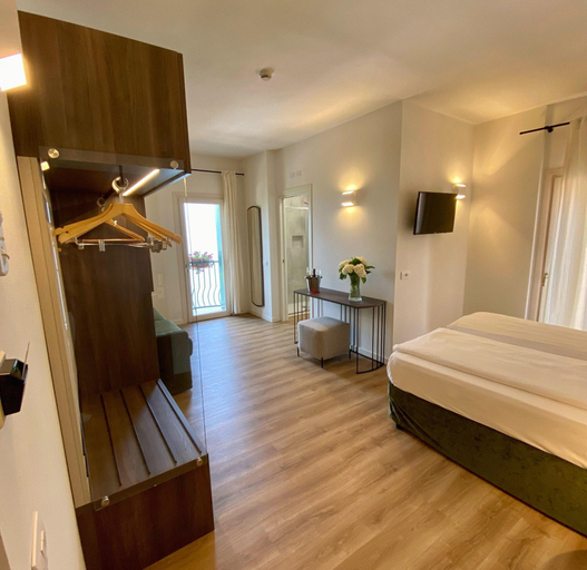 Bedroom 3, Hotel Pai, Verona