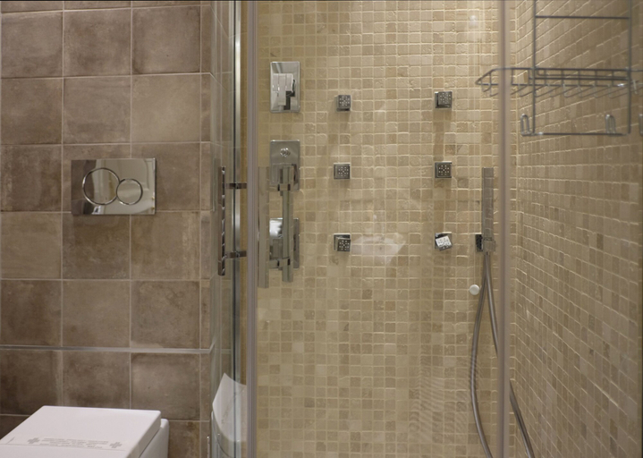 Bathroom 4, Hotel Renaissance, Florence