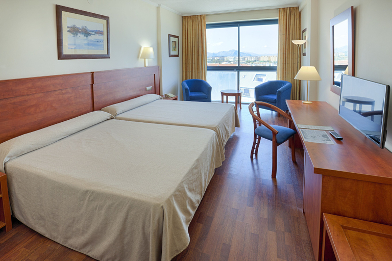 Bedroom 4, Port Denia Hotel, Alicante