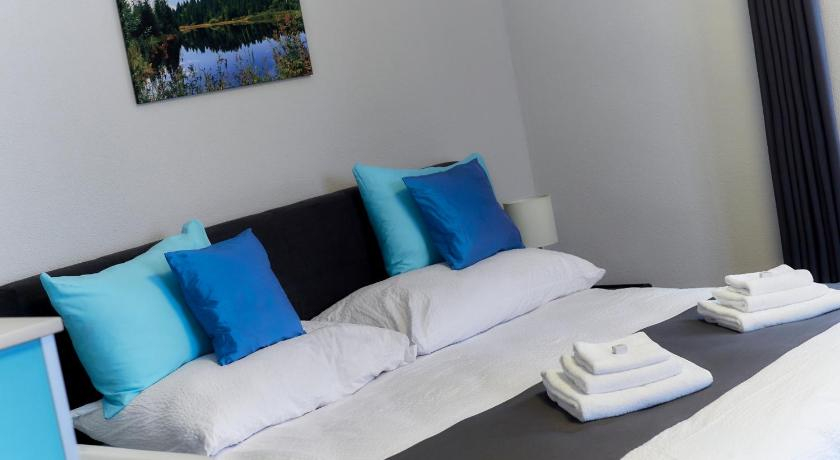 Bedroom 3, Auberge de Bellelay, Moutier