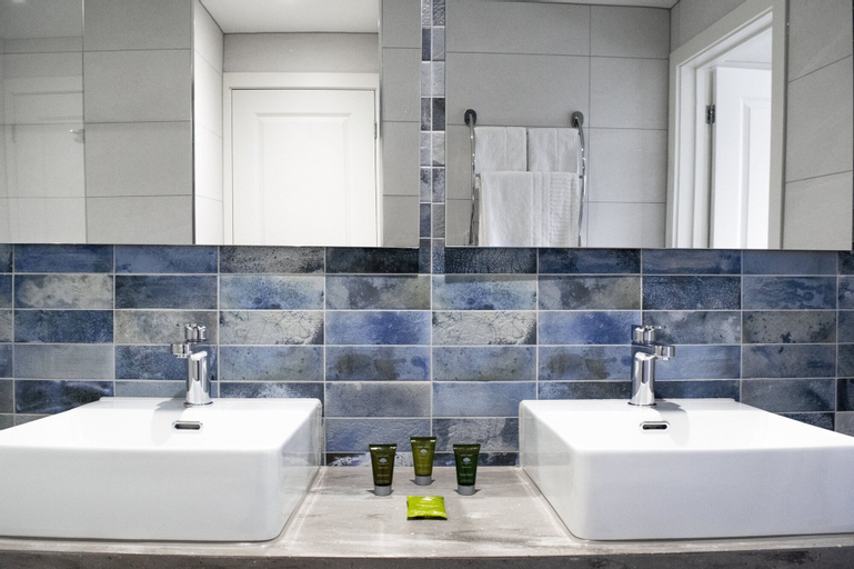 Bathroom 5